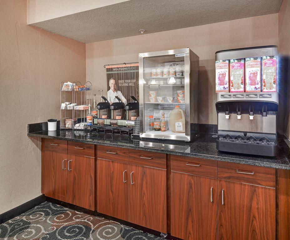Cobblestone Inn & Suites - Big Lake Exteriör bild